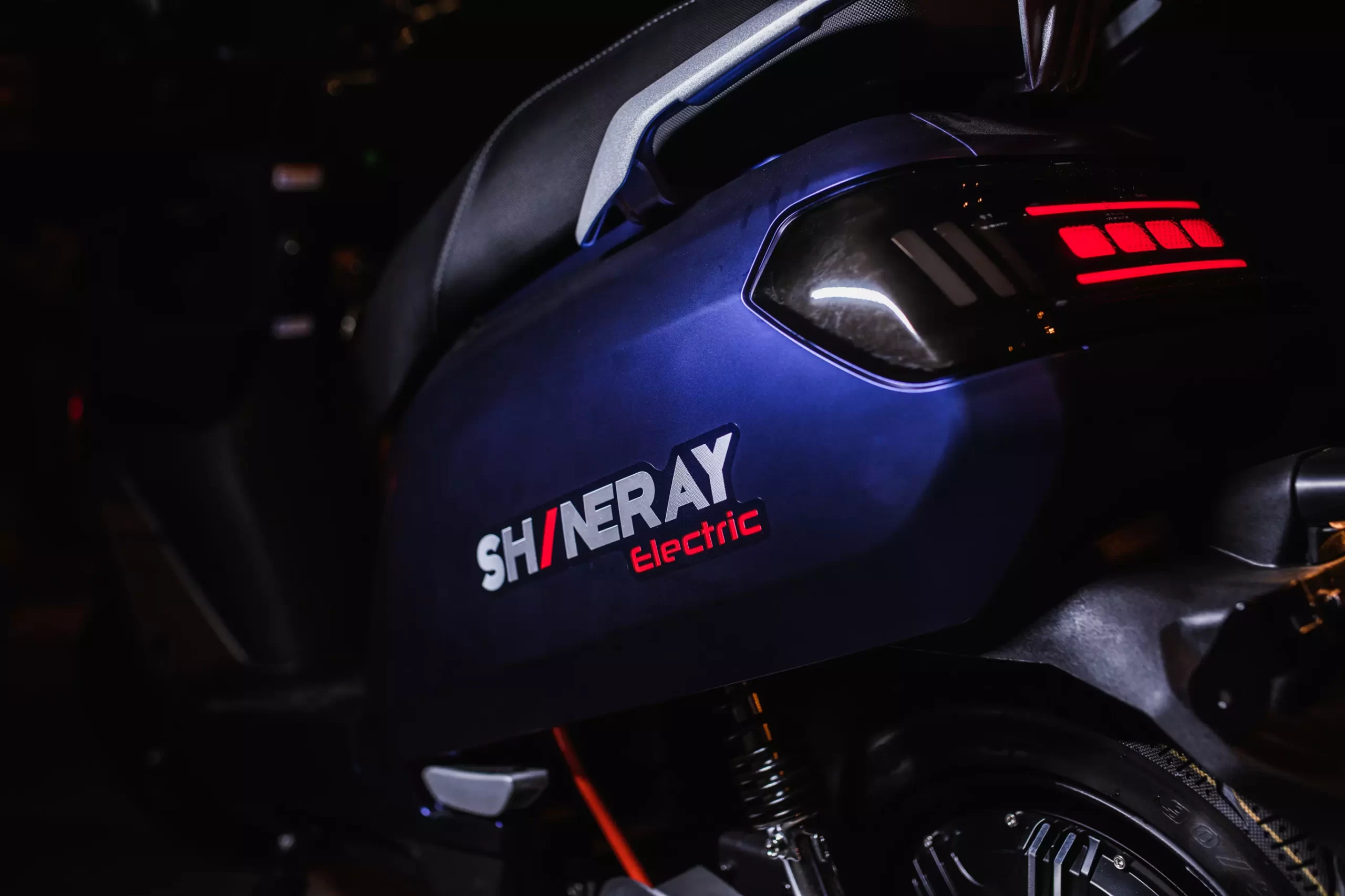 A eletrificação já se consolidou no setor automobilístico, e as motocicletas seguem essa tendência, apesar da queda nas vendas no Brasil em 2024. Mesmo com esse cenário, o mercado das motos elétricas tem grande potencial de crescimento. Observando essa oportunidade,