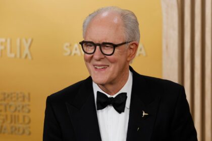 A nova série baseada no universo Harry Potter já começa a criar expectativa entre os fãs, e a primeira grande revelação chegou com força: o consagrado ator John Lithgow, conhecido por “Conclave” e pela voz de Lorde Farquaad na franquia Shrek
