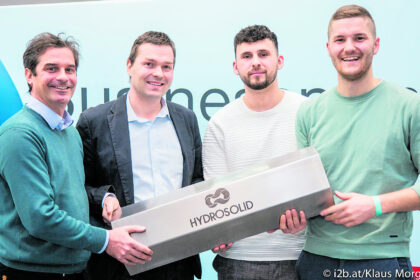 O hidrogênio tem sido apontado como o combustível do futuro — limpo, abundante e altamente energético. No entanto, o seu armazenamento seguro e eficiente sempre foi um grande desafio.